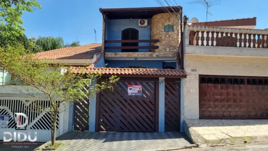 Sobrado com 3 Quartos à venda, 322m² no Parque Capuava, Santo André