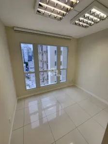 Sala Comercial com 1 Quarto à venda, 38m² no Centro, Florianópolis