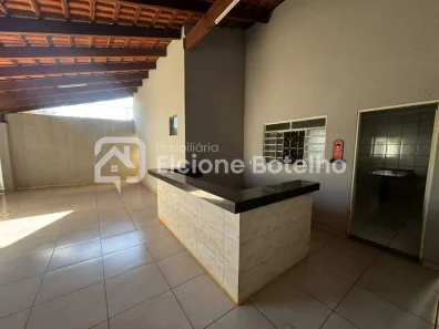 Casa com 5 Quartos para alugar, 180m² no Segismundo Pereira, Uberlândia