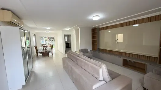 Casa de Condomínio com 3 Quartos à venda, 240m² no Guaribas, Eusébio