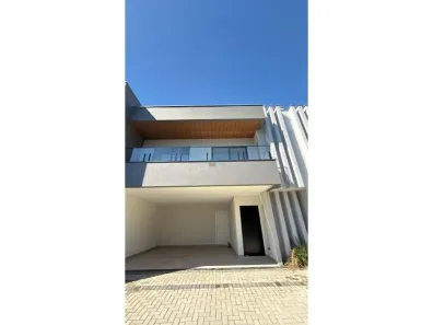 Casa de Condomínio com 3 Quartos à venda, 191m² no Glória, Joinville