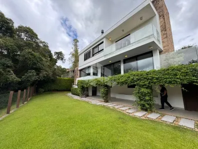 Casa de Condomínio com 3 Quartos para alugar, 474m² no Agronomia, Porto Alegre