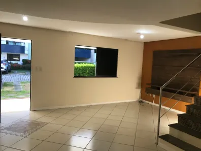 Casa de Condomínio com 4 Quartos para alugar, 150m² no Patamares, Salvador