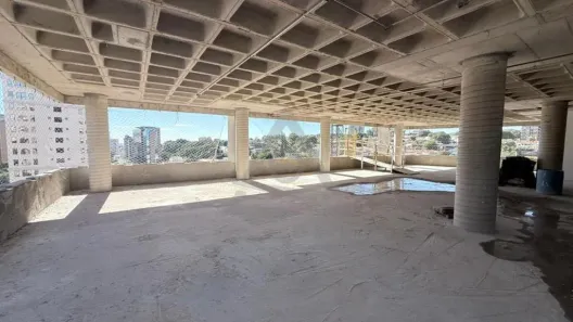 Sala Comercial para alugar, 343m² no Cambuí, Campinas