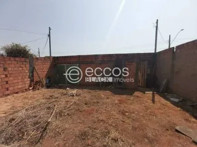 Lote/Terreno à venda, 300m² no Pampulha, Uberlândia