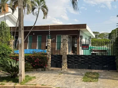 Casa com 4 Quartos à venda, 301m² no Zona 05, Maringá