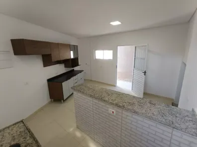 Casa com 1 Quarto para alugar, 40m² no Jardim Belval, Barueri