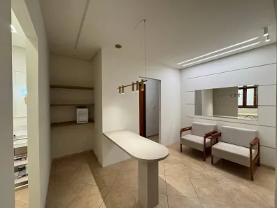Casa com 4 Quartos para alugar, 250m² no Bom Pastor, Divinópolis