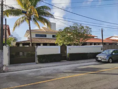 Casa de Condomínio com 5 Quartos à venda, 353m² no Piatã, Salvador