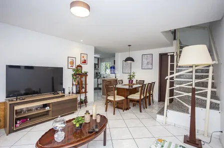 Sobrado com 3 Quartos à venda, 122m² no Boa Vista, Curitiba