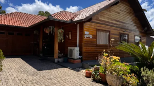 Casa com 2 Quartos à venda, 142m² no Alpes Verdes, Canela