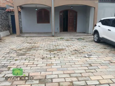 Imóvel Comercial com 3 Quartos à venda, 234m² no Centro, Contagem
