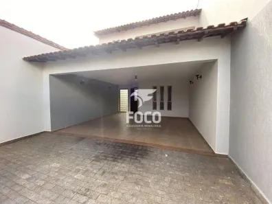 Casa com 5 Quartos para alugar, 263m² no Zona Central, Rio Claro
