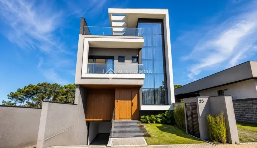 Casa de Condomínio com 3 Quartos à venda, 280m² no Aristocrata, São José dos Pinhais
