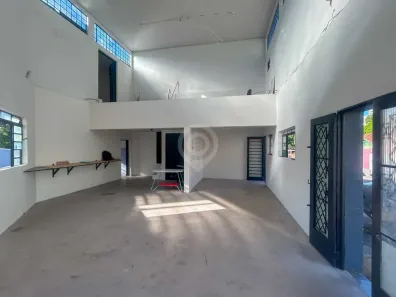 Galpão/Depósito/Armazém à venda, 97m² no Centro, Itatiba