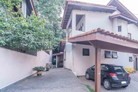 Casa com 3 Quartos à venda, 230m² no Chácara Pavoeiro, Cotia