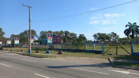 Lote/Terreno para alugar, 14152m² no Parque Califórnia, Campos dos Goytacazes