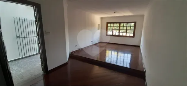 Sobrado com 3 Quartos para alugar, 250m² no Jardim Monjolo, São Paulo
