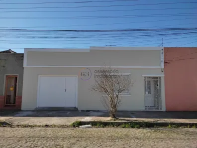Casa com 3 Quartos à venda, 160m² no Centro, Pelotas