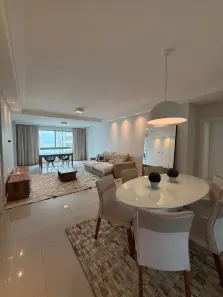 Apartamento com 3 Quartos para alugar, 151m² no Centro, Balneário Camboriú