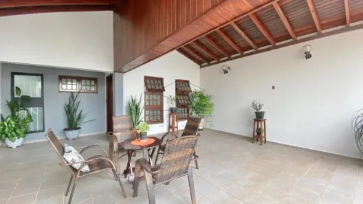 Casa com 2 Quartos para alugar, 250m² no Vila Hilst, Jaú