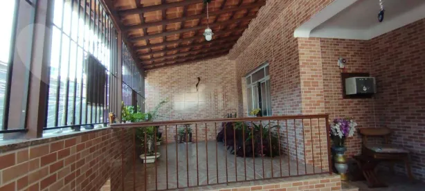 Casa com 3 Quartos à venda, 177m² no São Lourenço, Niterói