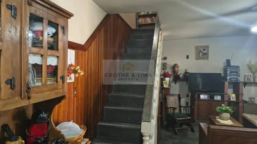 Sobrado com 2 Quartos à venda, 80m² no Vila São José, Taubaté