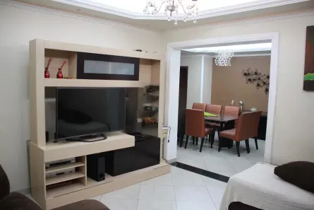 Casa com 5 Quartos à venda, 585m² no Bandeirantes, Contagem