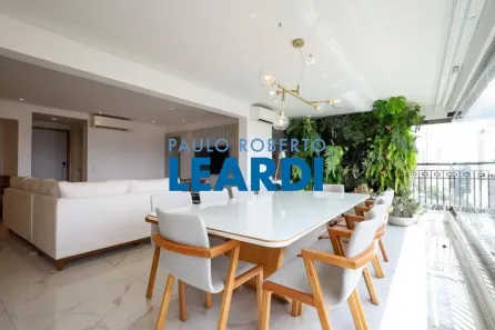 Apartamento com 3 Quartos à venda, 138m² no Santo Amaro, São Paulo