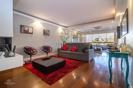 Casa com 4 Quartos à venda, 350m² no Três Figueiras, Porto Alegre