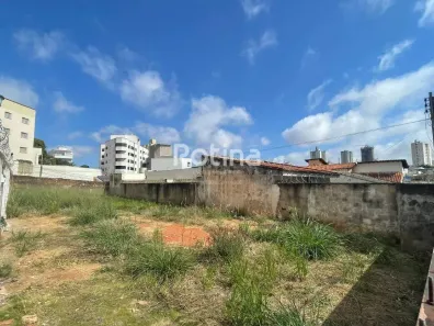 Lote/Terreno à venda, 327m² no Saraiva, Uberlândia
