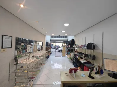 Sala Comercial à venda, 34m² no Centro, São Sebastião