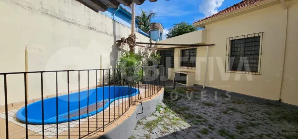 Imóvel Comercial com 2 Quartos para alugar, 220m² no Martins, Uberlândia