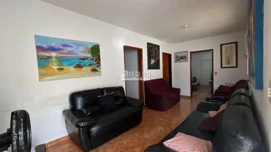 Casa com 4 Quartos à venda, 148m² no Leblon, Uberaba