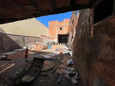 Casa com 3 Quartos à venda, 300m² no Jardim Elza Amuí I, Uberaba