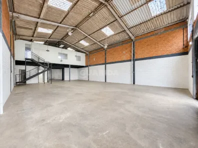 Galpão/Depósito/Armazém para alugar, 360m² no São Geraldo, Porto Alegre