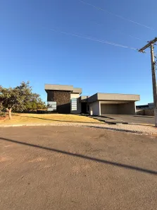 Casa de Condomínio com 4 Quartos à venda, 380m² no Setor Central, Hidrolândia