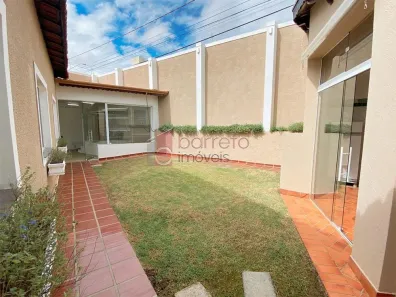 Casa com 3 Quartos à venda, 232m² no Vila Vianelo, Jundiaí