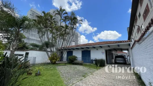Casa para alugar, 774m² no Alto da Glória, Curitiba