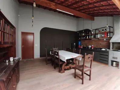 Galpão/Depósito/Armazém à venda, 228m² no Jardim América, Jacareí