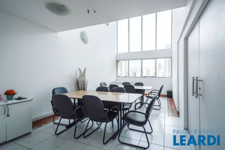 Ponto Comercial à venda, 27m² no Água Branca, São Paulo