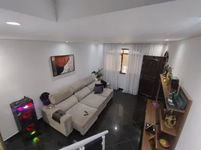 Sobrado com 3 Quartos à venda, 180m² no Jardim Adriana, Guarulhos