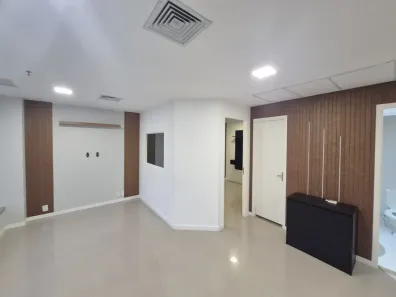 Ponto Comercial para alugar, 44m² no Barra Olímpica, Rio de Janeiro
