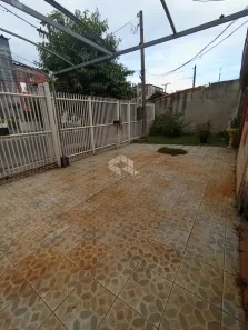 Casa com 2 Quartos à venda, 150m² no Guajuviras, Canoas