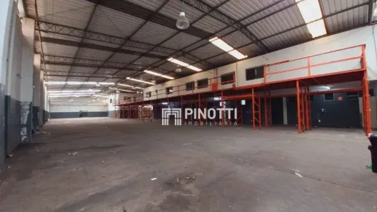 Galpão/Depósito/Armazém à venda, 3200m² no Centro, Diadema
