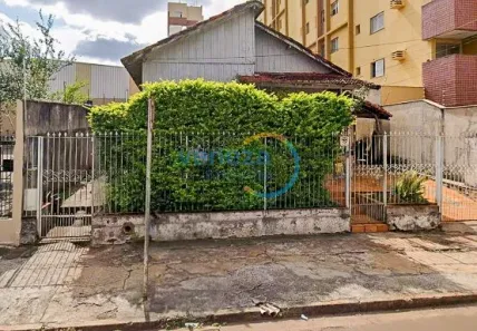 Casa com 7 Quartos à venda, 210m² no Jardim América, Londrina