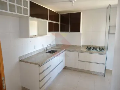 Apartamento com 3 Quartos à venda, 81m² no Serrinha, Goiânia