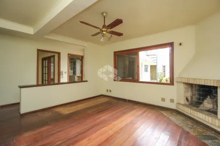 Casa com 4 Quartos à venda, 200m² no Chácara das Pedras, Porto Alegre