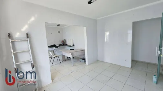 Sala Comercial para alugar, 42m² no Centro, Bertioga