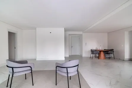 Apartamento com 3 Quartos à venda, 139m² no Água Verde, Curitiba